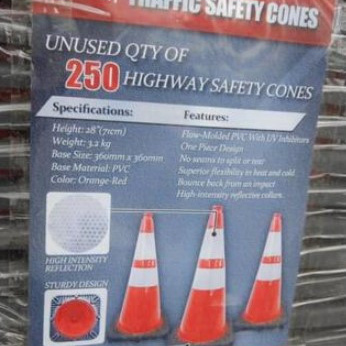  28" Traffic / Safety Cones